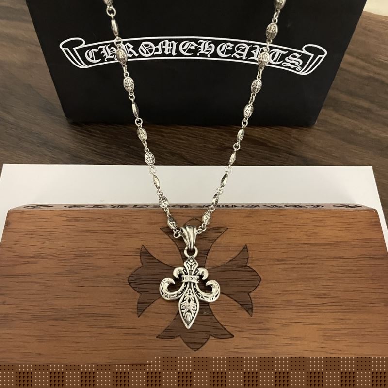 Ch**me He**ts necklaces